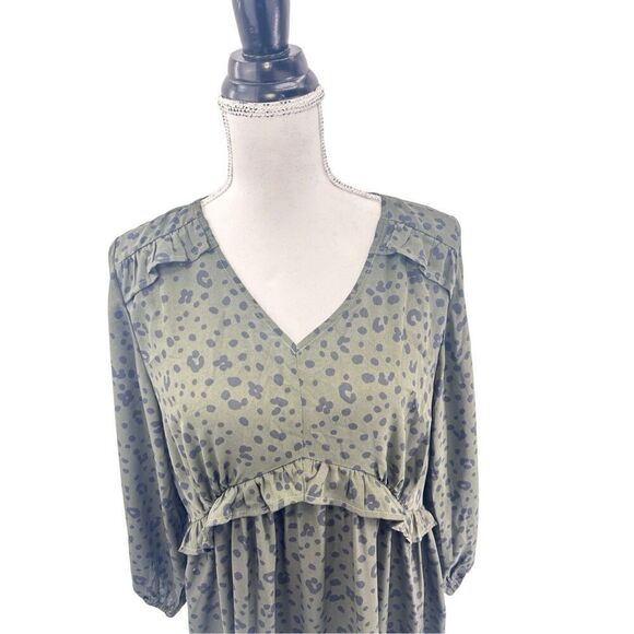 Bobaeu olive green long sleeve hi low dress size large - Picture 10 of 12